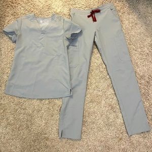 FIGS Cement Grey  scrub set xxs